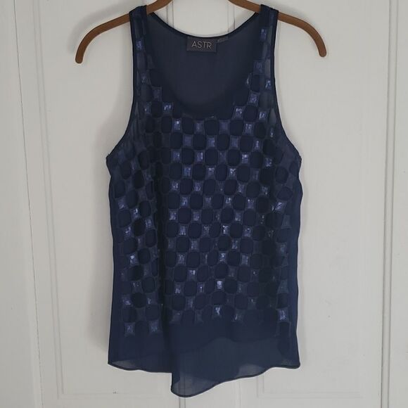 Anthropologie ASTR Net Sequined Tank - Picture 5 of 12